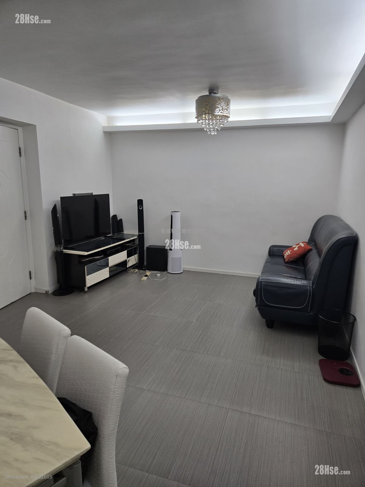 康山花園 租盤 3 房 , 1 浴室 592 平方呎 康山花園 租盤 3 房 , 1 浴室 592 平方呎