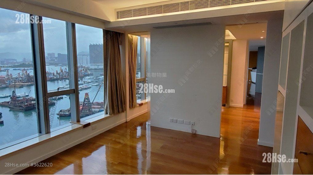 The Cullinan Rental 4 Bedrooms 1,262 ft² The Cullinan Rental 4 Bedrooms 1,262 ft²