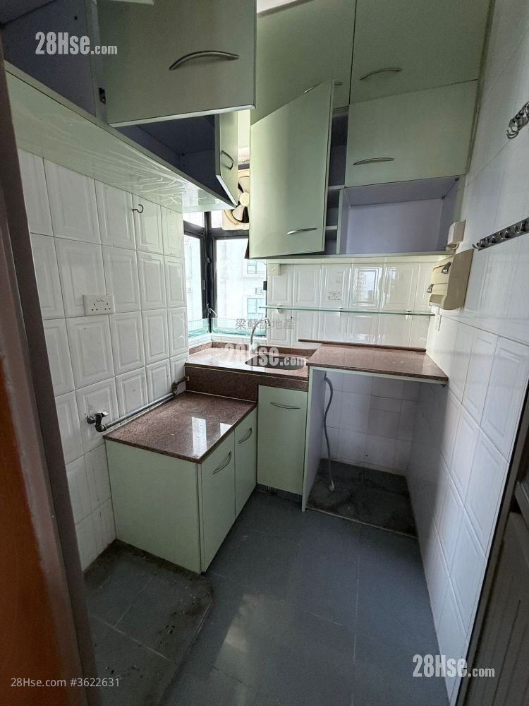 Kanfield Mansion Rental 2 Bedrooms , 1 Bathroom 404 ft² Kanfield Mansion Rental 2 Bedrooms , 1 Bathroom 404 ft²