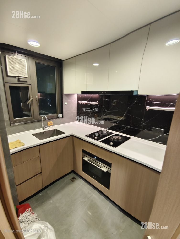 朗城滙 租盘 2 浴室 726 平方尺 朗城滙 租盘 2 浴室 726 平方尺