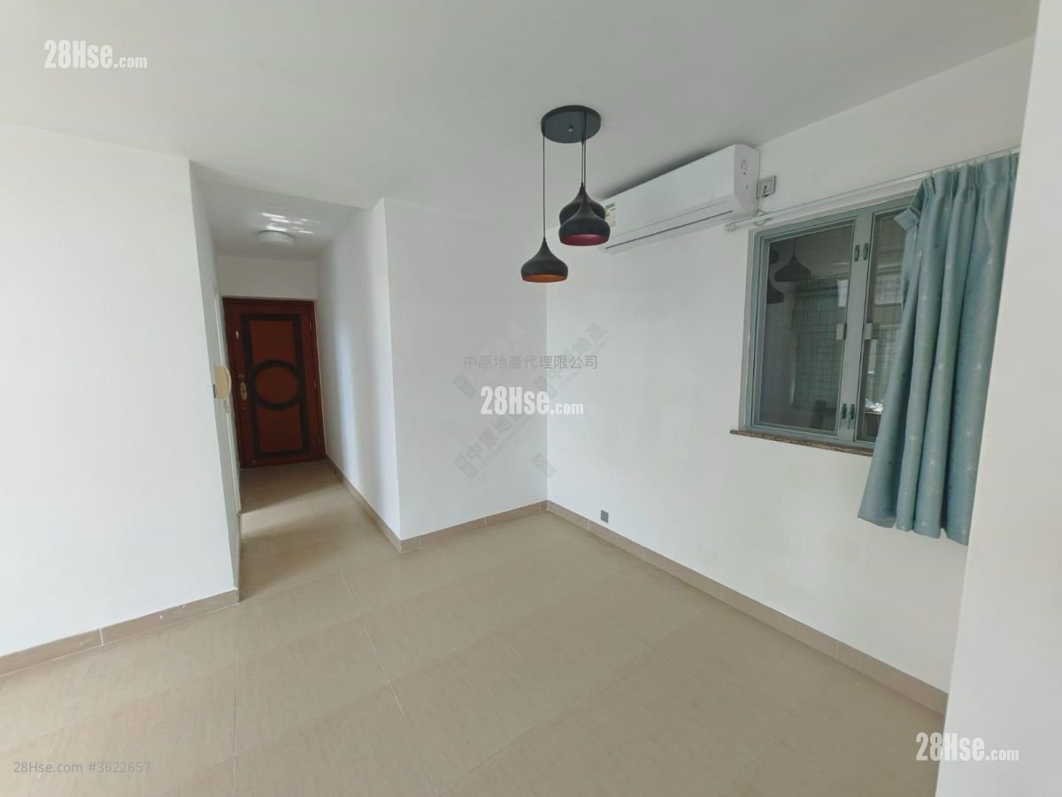 东堤湾畔 售盘 2 房 , 1 浴室 536 平方尺 东堤湾畔 售盘 2 房 , 1 浴室 536 平方尺