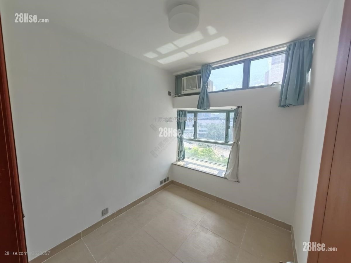 东堤湾畔 售盘 2 房 , 1 浴室 536 平方尺 东堤湾畔 售盘 2 房 , 1 浴室 536 平方尺