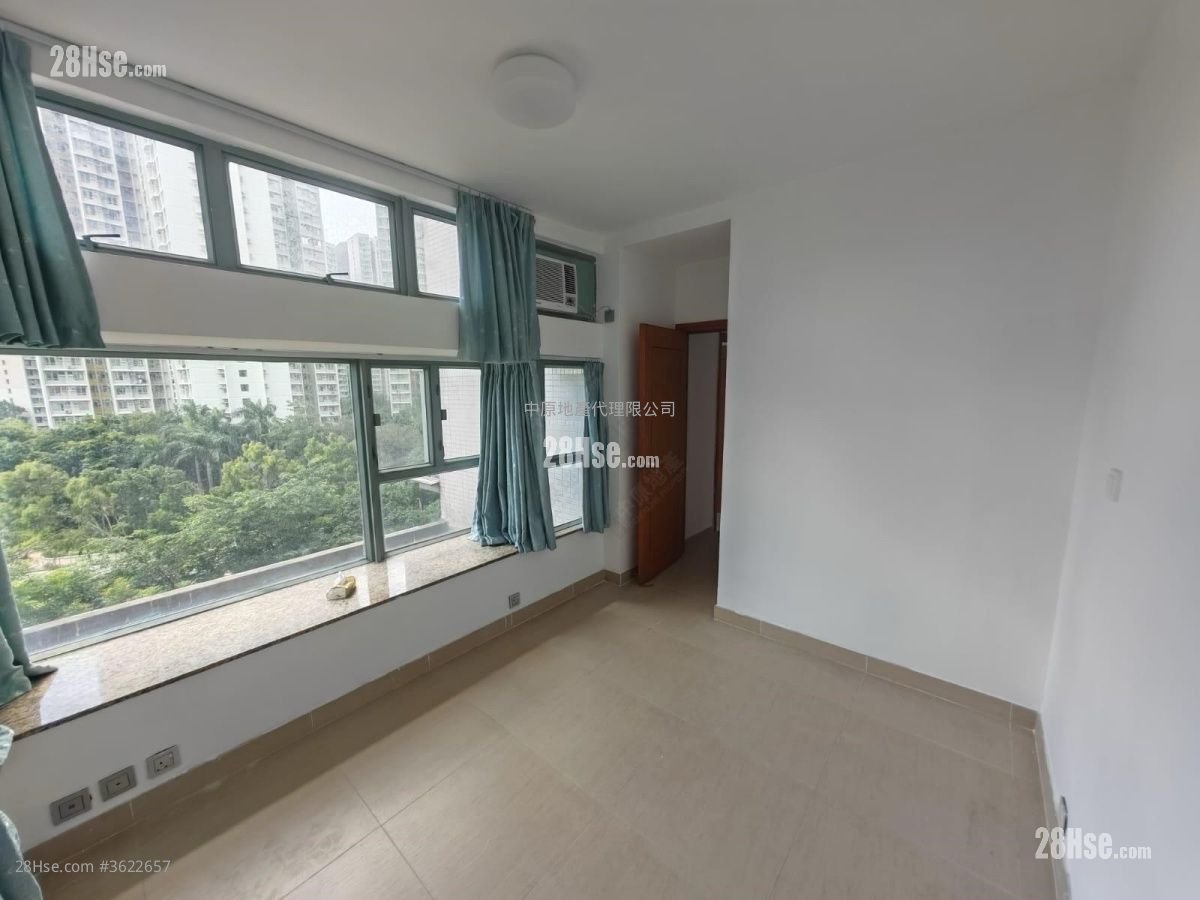 东堤湾畔 售盘 2 房 , 1 浴室 536 平方尺 东堤湾畔 售盘 2 房 , 1 浴室 536 平方尺