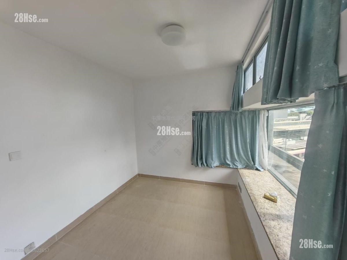 东堤湾畔 售盘 2 房 , 1 浴室 536 平方尺 东堤湾畔 售盘 2 房 , 1 浴室 536 平方尺