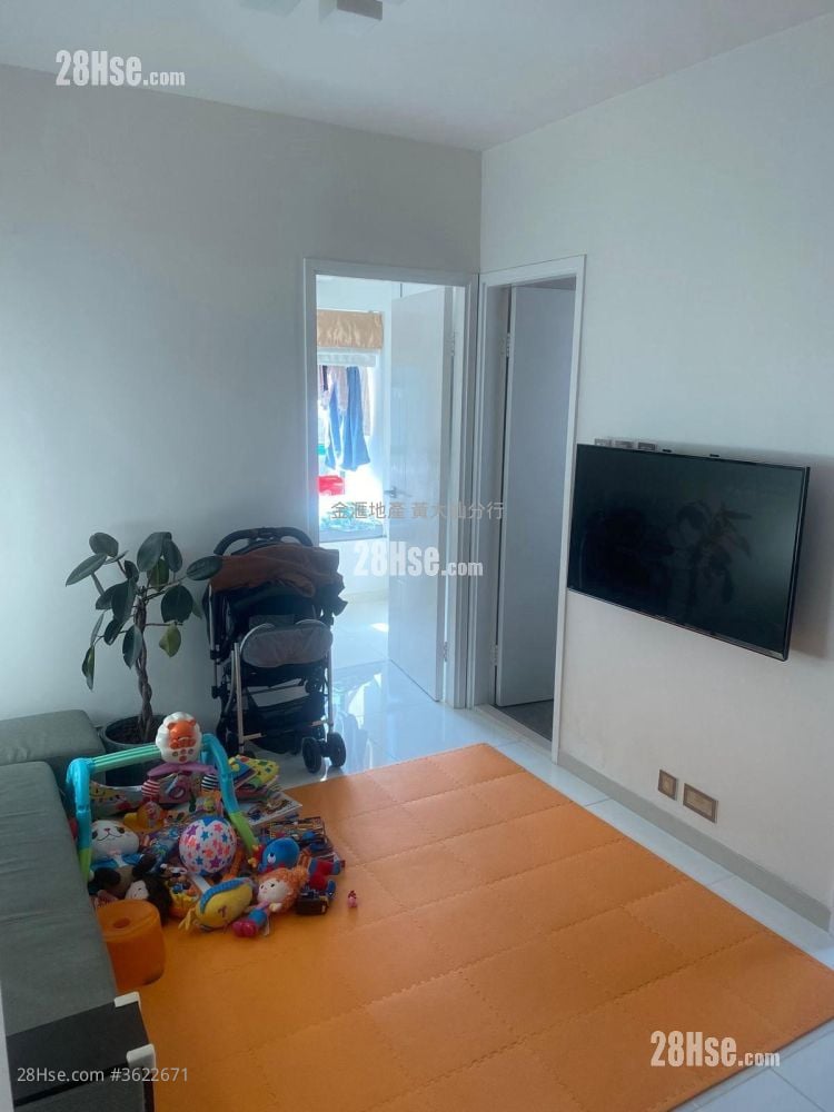 The Vista Sell 2 Bedrooms 302 ft² The Vista Sell 2 Bedrooms 302 ft²