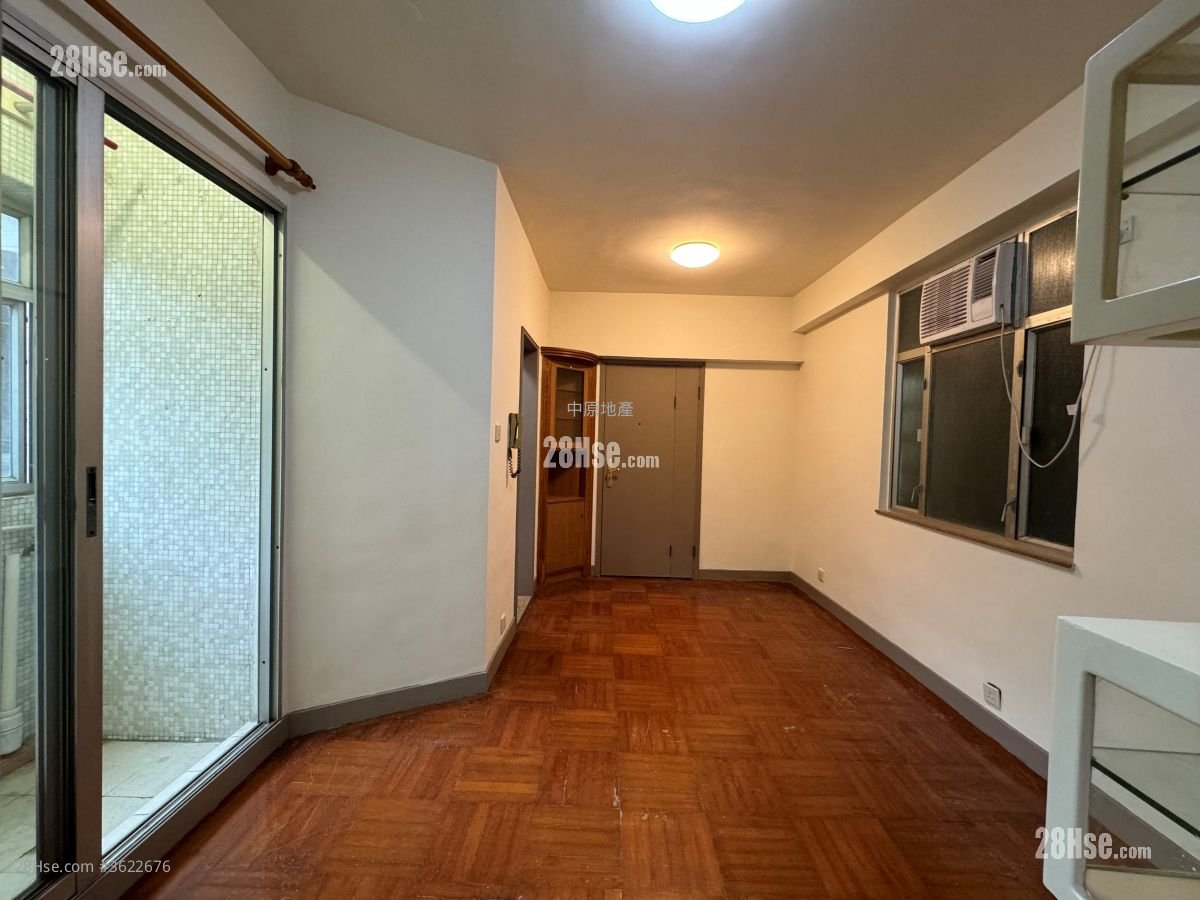 Mayfair Gardens Sell 2 Bedrooms , 1 Bathroom 420 ft² Mayfair Gardens Sell 2 Bedrooms , 1 Bathroom 420 ft²