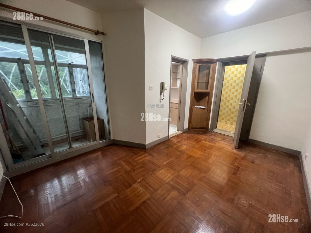 Mayfair Gardens Sell 2 Bedrooms , 1 Bathroom 420 ft² Mayfair Gardens Sell 2 Bedrooms , 1 Bathroom 420 ft²