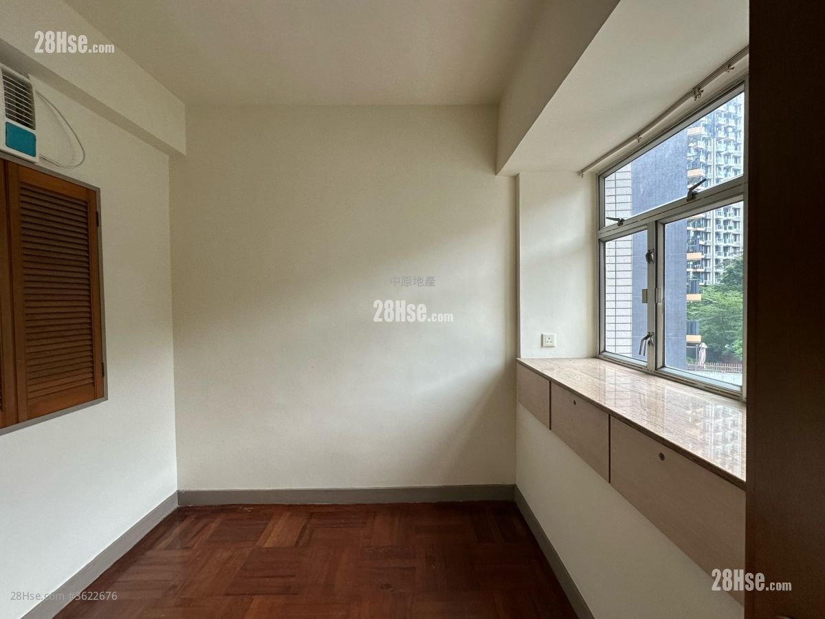 Mayfair Gardens Sell 2 Bedrooms , 1 Bathroom 420 ft² Mayfair Gardens Sell 2 Bedrooms , 1 Bathroom 420 ft²