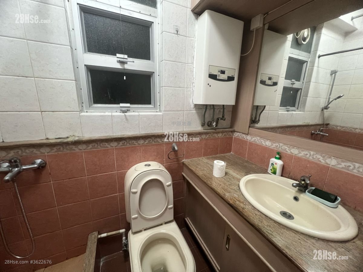 Mayfair Gardens Sell 2 Bedrooms , 1 Bathroom 420 ft² Mayfair Gardens Sell 2 Bedrooms , 1 Bathroom 420 ft²