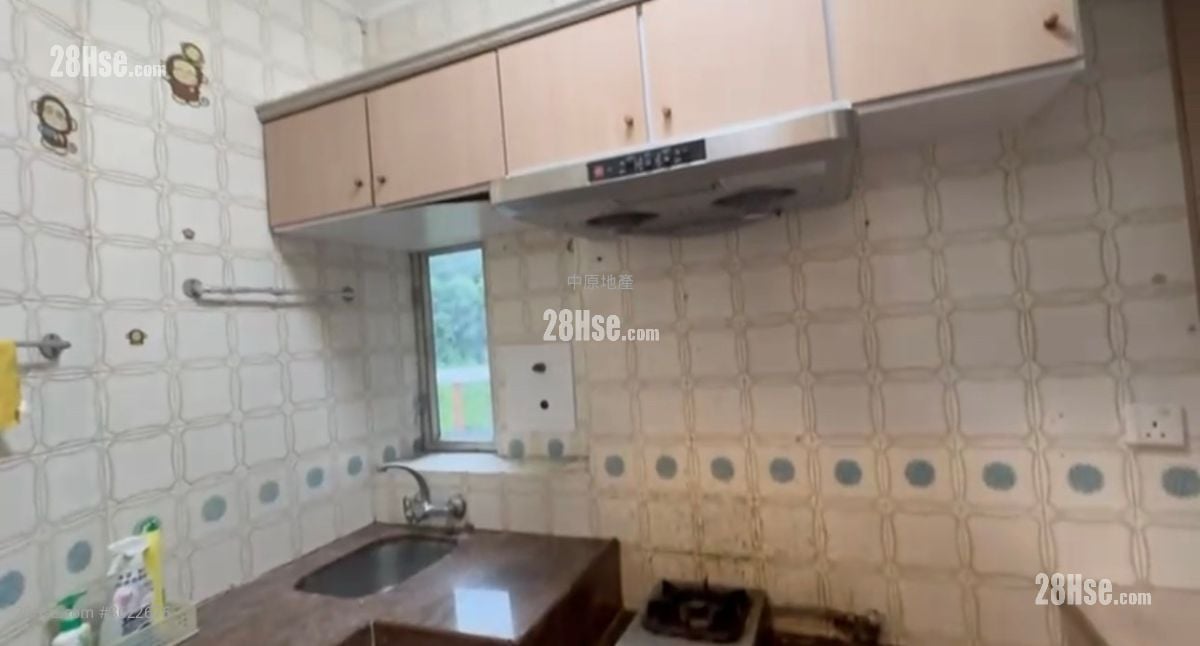 Mayfair Gardens Sell 2 Bedrooms , 1 Bathroom 420 ft² Mayfair Gardens Sell 2 Bedrooms , 1 Bathroom 420 ft²