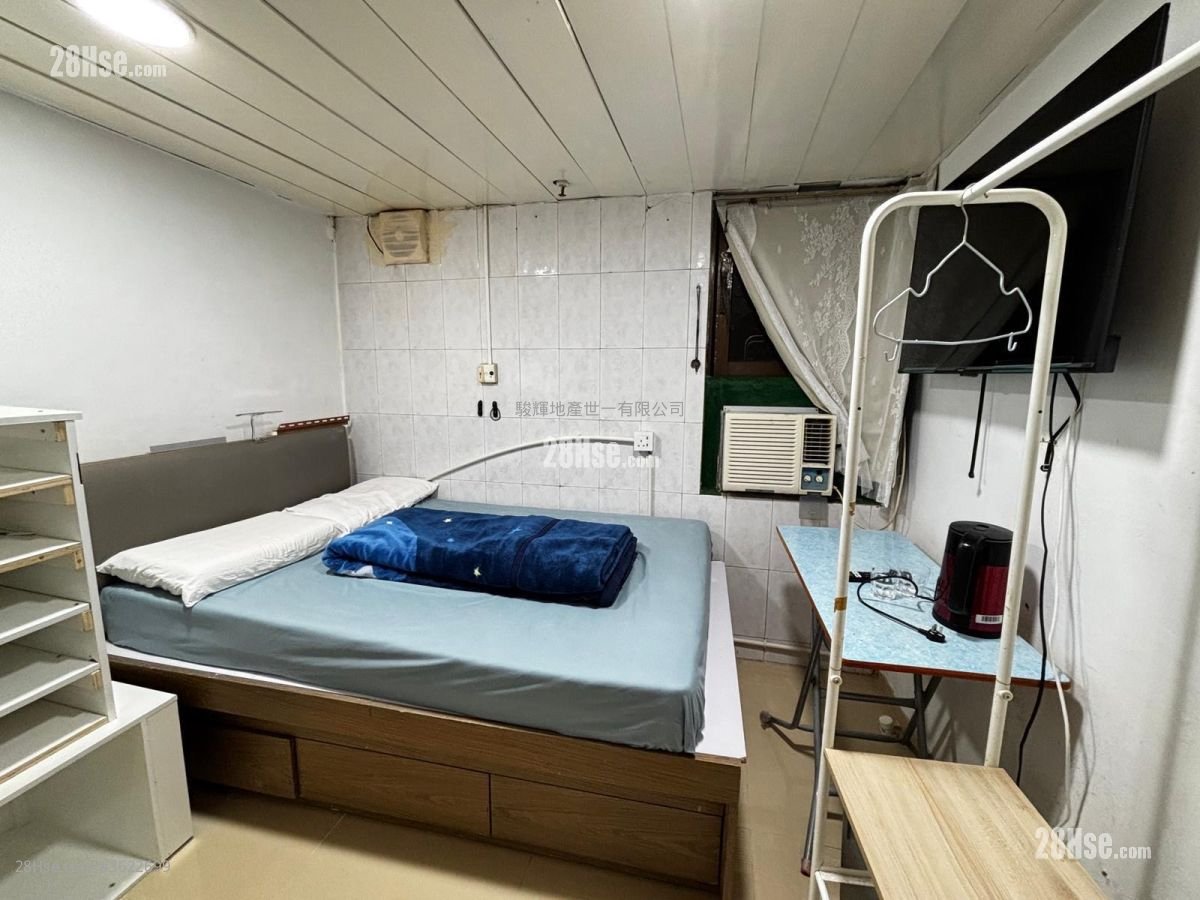 Luen Tak Building Rental Studio , 1 Bathroom 120 ft² Luen Tak Building Rental Studio , 1 Bathroom 120 ft²