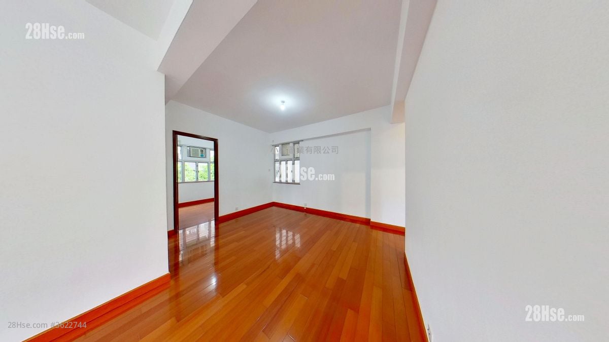 living room: Lee Hang Court Rental 2 Bedrooms , 1 Bathroom 558 ft² living room: Lee Hang Court Rental 2 Bedrooms , 1 Bathroom 558 ft²