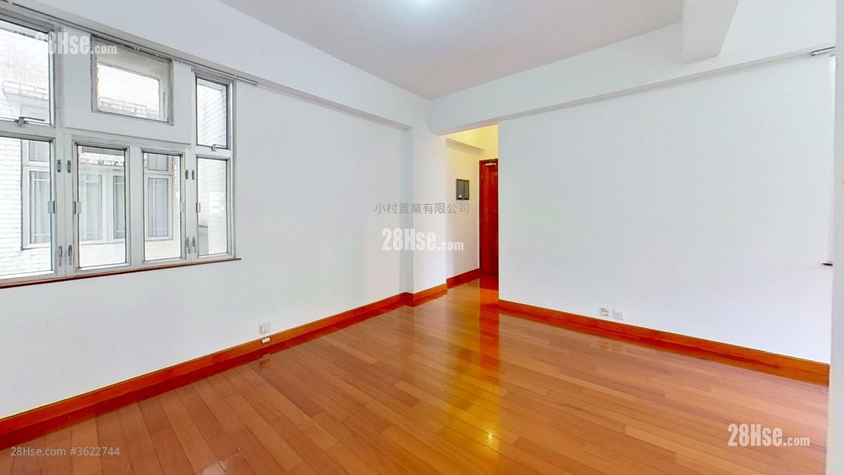 living room: Lee Hang Court Rental 2 Bedrooms , 1 Bathroom 558 ft² living room: Lee Hang Court Rental 2 Bedrooms , 1 Bathroom 558 ft²