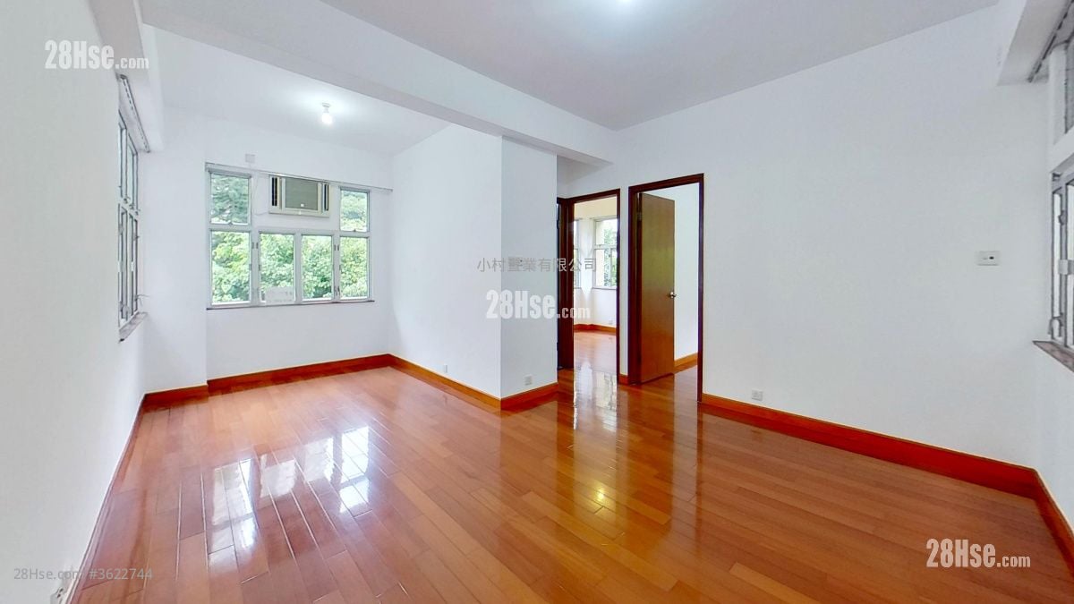 living room: Lee Hang Court Rental 2 Bedrooms , 1 Bathroom 558 ft² living room: Lee Hang Court Rental 2 Bedrooms , 1 Bathroom 558 ft²