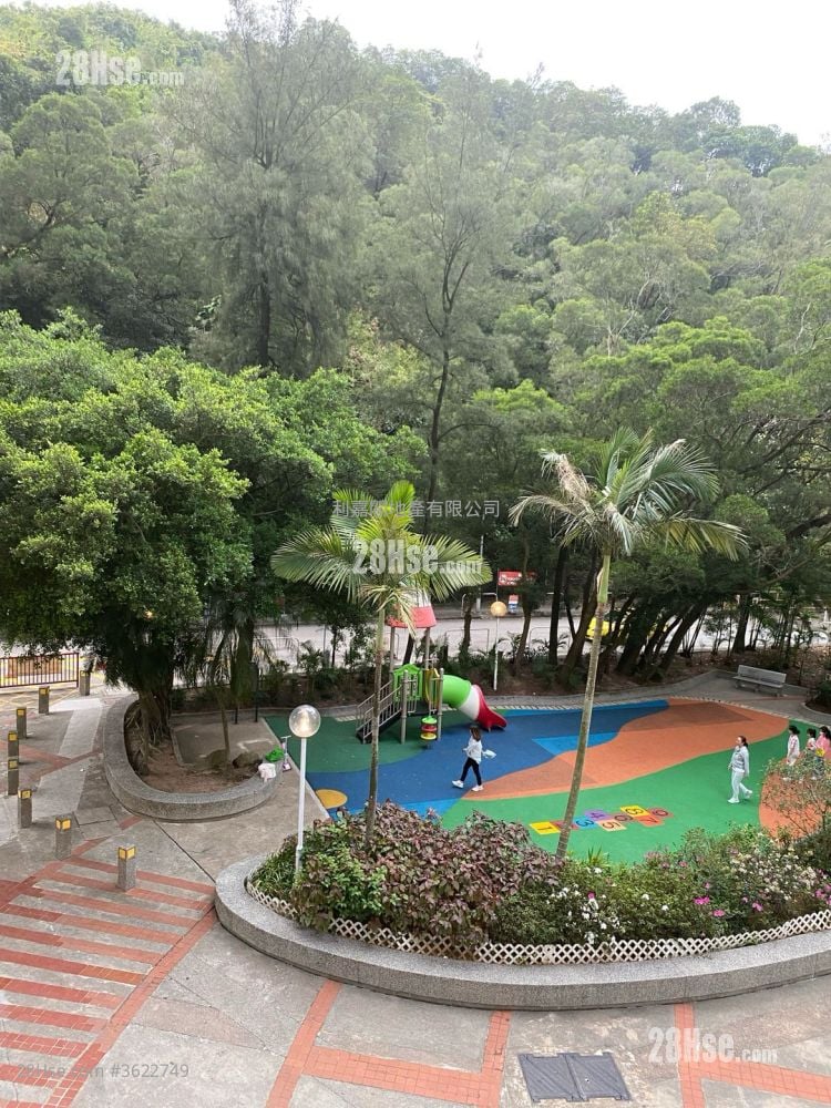 Ching Wah Court Sell 2 Bedrooms , 1 Bathroom 438 ft²