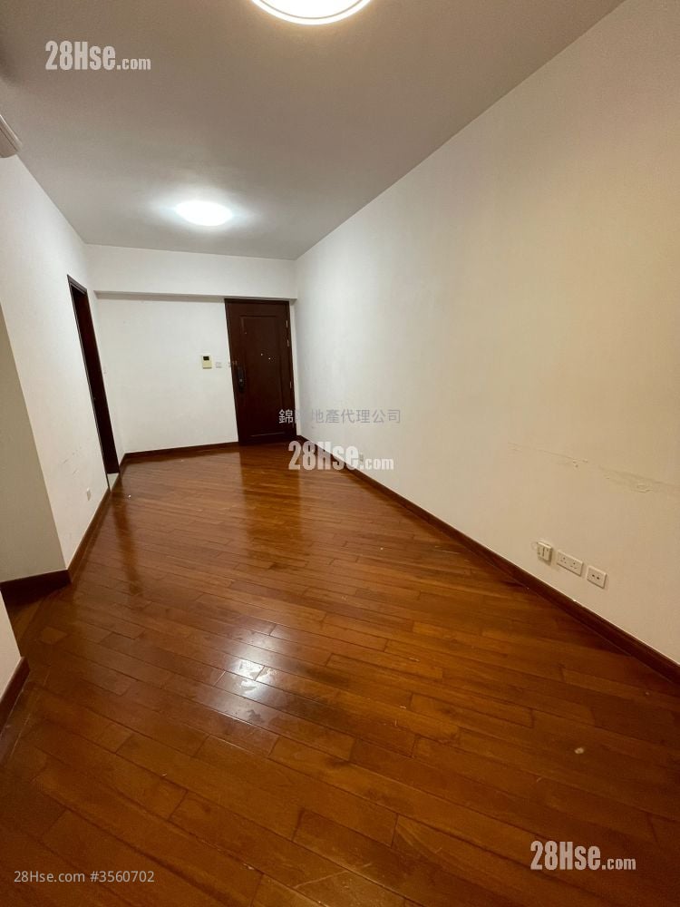 觀月樺峯 租盤 3 房 , 2 浴室 695 平方呎