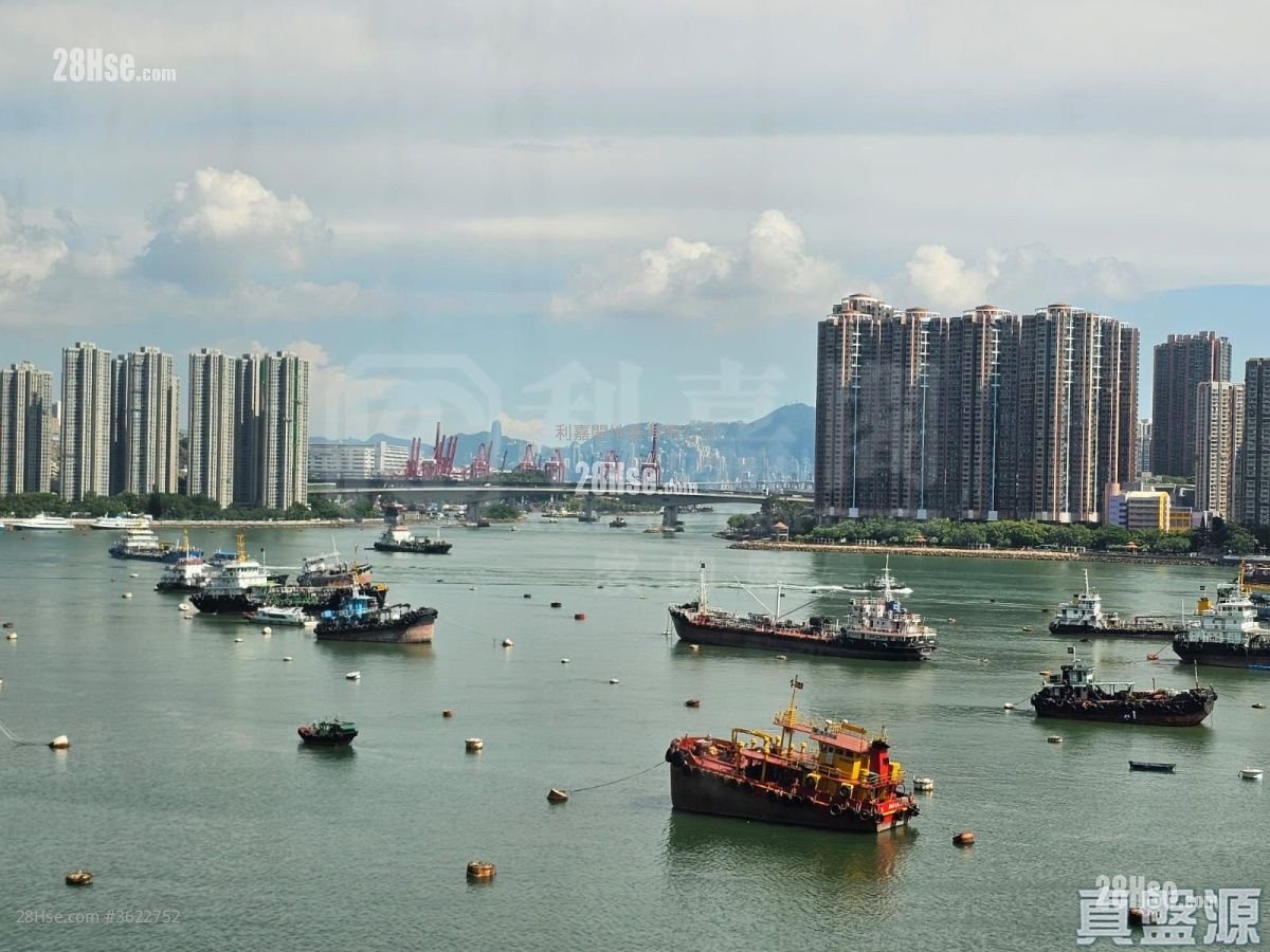 Serenade Cove Sell 3 Bedrooms , 2 Bathrooms 738 ft²