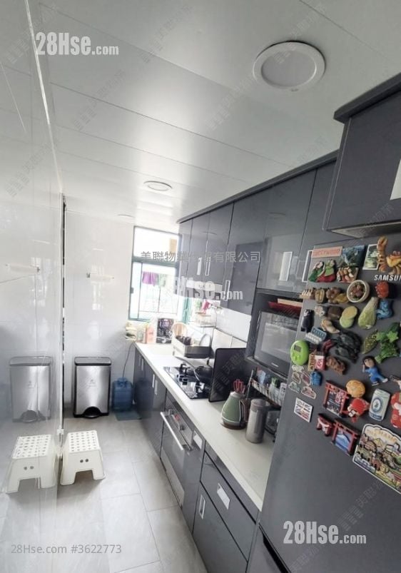 曉暉華庭 售盤 3 房 , 2 浴室 674 平方呎 曉暉華庭 售盤 3 房 , 2 浴室 674 平方呎