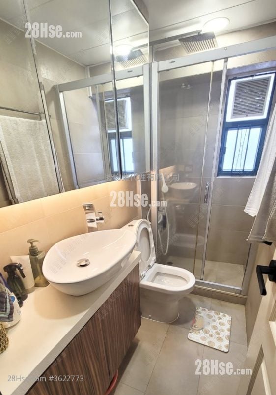 曉暉華庭 售盤 3 房 , 2 浴室 674 平方呎 曉暉華庭 售盤 3 房 , 2 浴室 674 平方呎