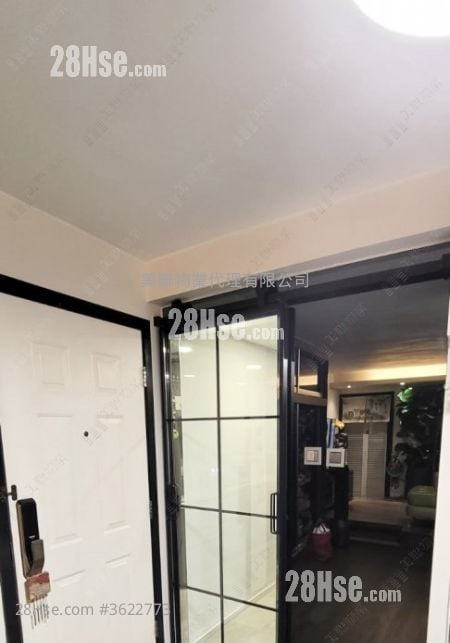 曉暉華庭 售盤 3 房 , 2 浴室 674 平方呎 曉暉華庭 售盤 3 房 , 2 浴室 674 平方呎