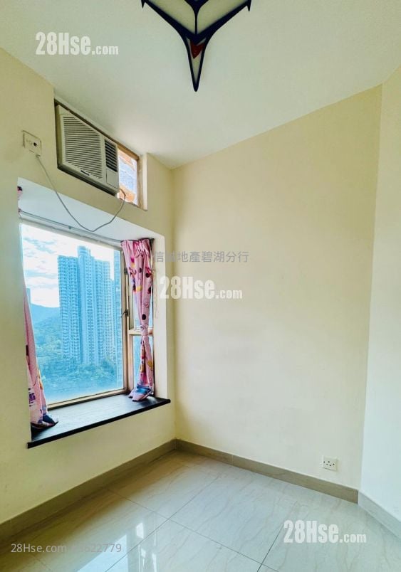 碧湖花园 租盘 2 房 , 1 浴室 400 平方尺 碧湖花园 租盘 2 房 , 1 浴室 400 平方尺