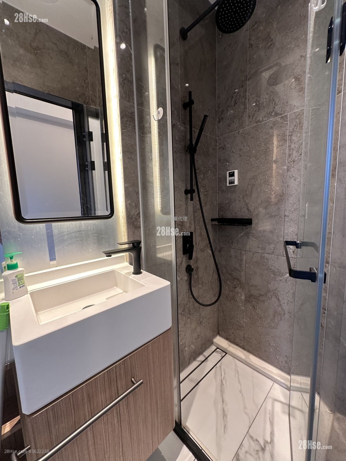 The Vantage Rental Studio 196 ft² The Vantage Rental Studio 196 ft²