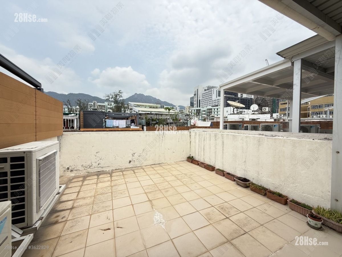 新德园 售盘 3 房 2,355 平方尺 新德园 售盘 3 房 2,355 平方尺