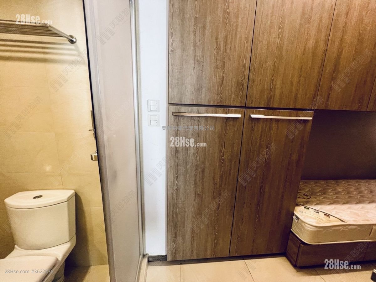 君頤峰 售盤 3 房 , 3 浴室 1,343 平方呎 君頤峰 售盤 3 房 , 3 浴室 1,343 平方呎