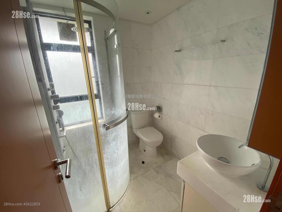 bathroom: 客廁 bathroom: 客廁