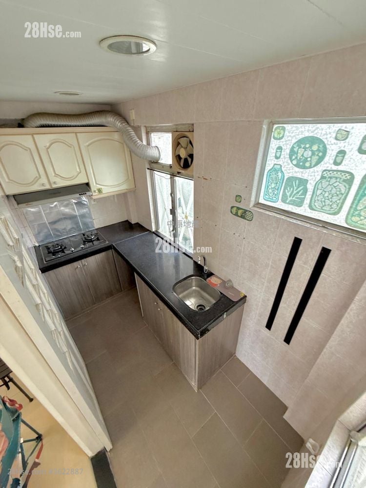 海景花園 售盤 2 房 , 1 浴室 582 平方呎 海景花園 售盤 2 房 , 1 浴室 582 平方呎