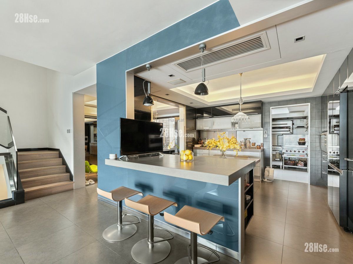 Wing On Villas Sell 4 Bedrooms , 4 Bathrooms 2,090 ft² Wing On Villas Sell 4 Bedrooms , 4 Bathrooms 2,090 ft²