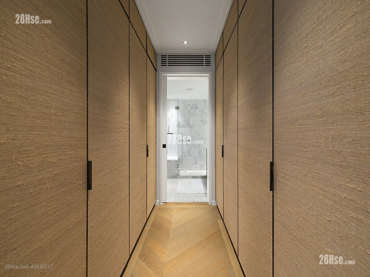 Guildford Court Sell 3 Bedrooms , 2 Bathrooms 2,053 ft² Guildford Court Sell 3 Bedrooms , 2 Bathrooms 2,053 ft²