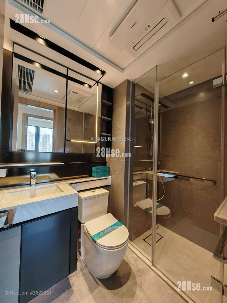 The Yoho Hub Sell 3 Bedrooms , 2 Bathrooms 639 ft² The Yoho Hub Sell 3 Bedrooms , 2 Bathrooms 639 ft²