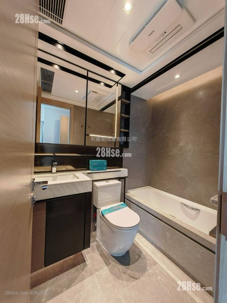 The Yoho Hub Sell 3 Bedrooms , 2 Bathrooms 639 ft² The Yoho Hub Sell 3 Bedrooms , 2 Bathrooms 639 ft²