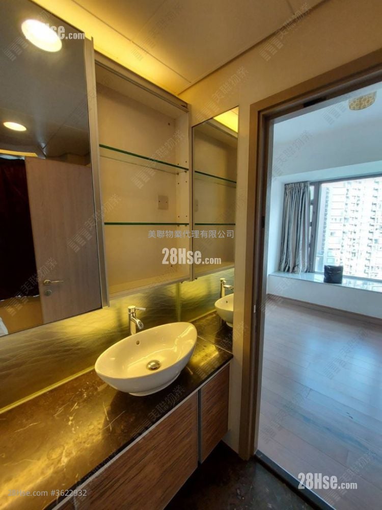 The Spectacle Rental 3 Bedrooms , 2 Bathrooms 763 ft² The Spectacle Rental 3 Bedrooms , 2 Bathrooms 763 ft²