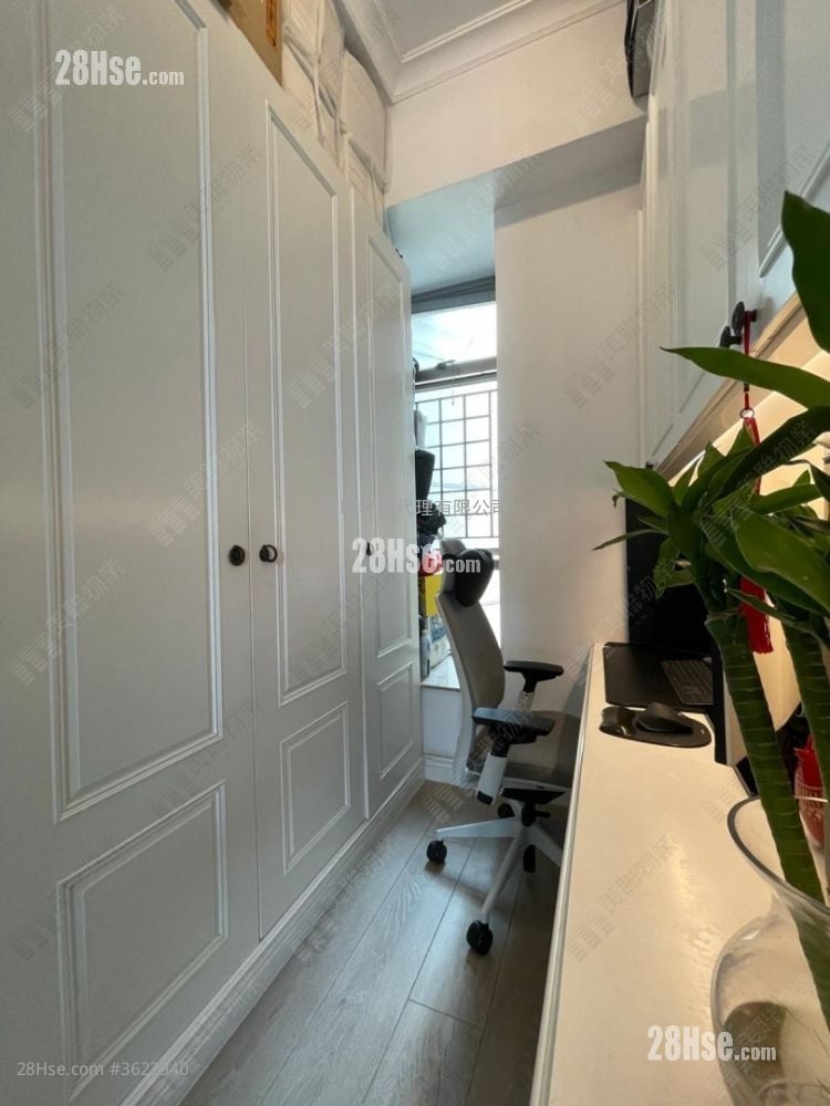 一号银海 售盘 3 房 , 2 浴室 963 平方尺 一号银海 售盘 3 房 , 2 浴室 963 平方尺