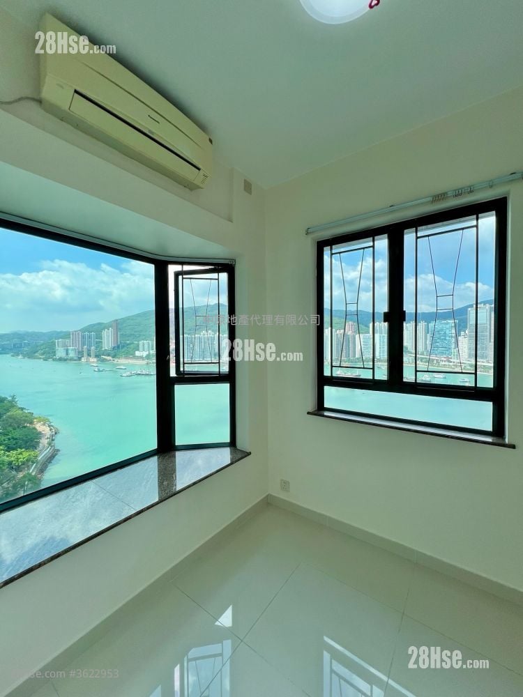 Villa Esplanada Rental 4 Bedrooms , 2 Bathrooms 853 ft² Villa Esplanada Rental 4 Bedrooms , 2 Bathrooms 853 ft²