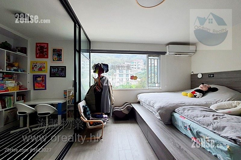 Village House Rental 4 Bedrooms , 2 Bathrooms 1,198 ft² Village House Rental 4 Bedrooms , 2 Bathrooms 1,198 ft²