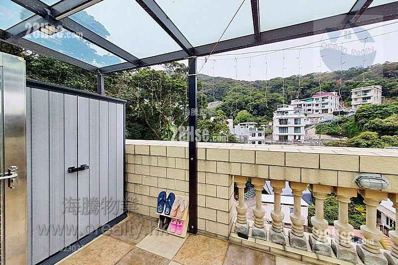 Village House Rental 4 Bedrooms , 2 Bathrooms 1,198 ft² Village House Rental 4 Bedrooms , 2 Bathrooms 1,198 ft²