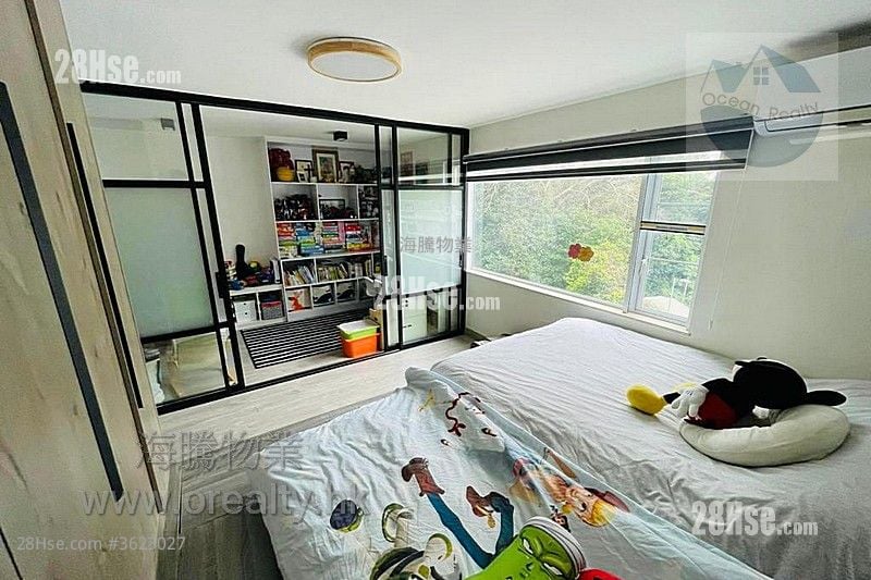 Village House Rental 4 Bedrooms , 2 Bathrooms 1,198 ft² Village House Rental 4 Bedrooms , 2 Bathrooms 1,198 ft²