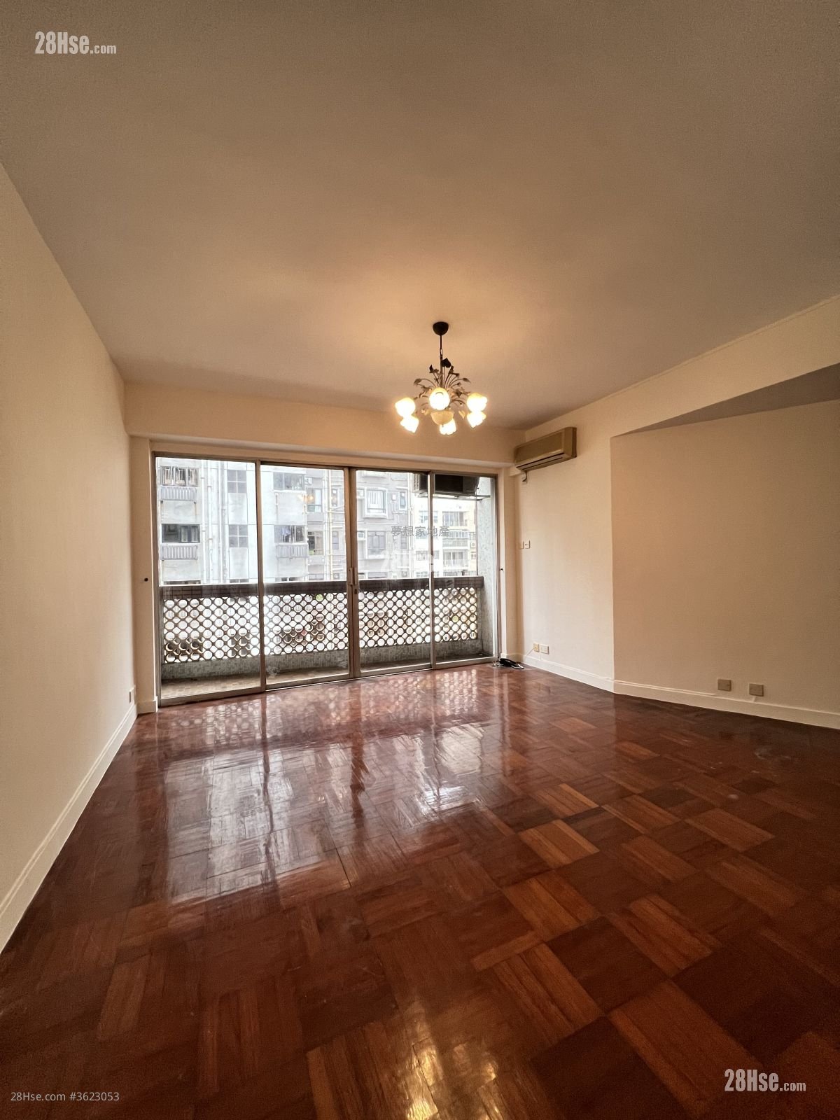 正大花園 售盤 2 房 , 2 浴室 684 平方呎