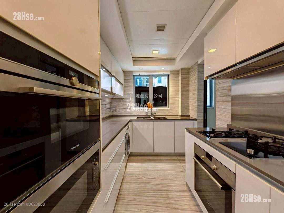 峻峦 售盘 3 房 , 3 浴室 935 平方尺 峻峦 售盘 3 房 , 3 浴室 935 平方尺