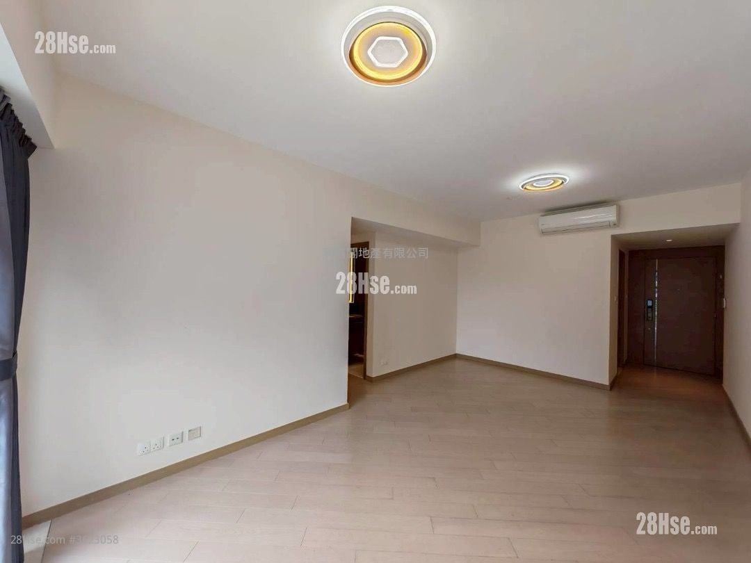 峻峦 售盘 3 房 , 3 浴室 935 平方尺 峻峦 售盘 3 房 , 3 浴室 935 平方尺