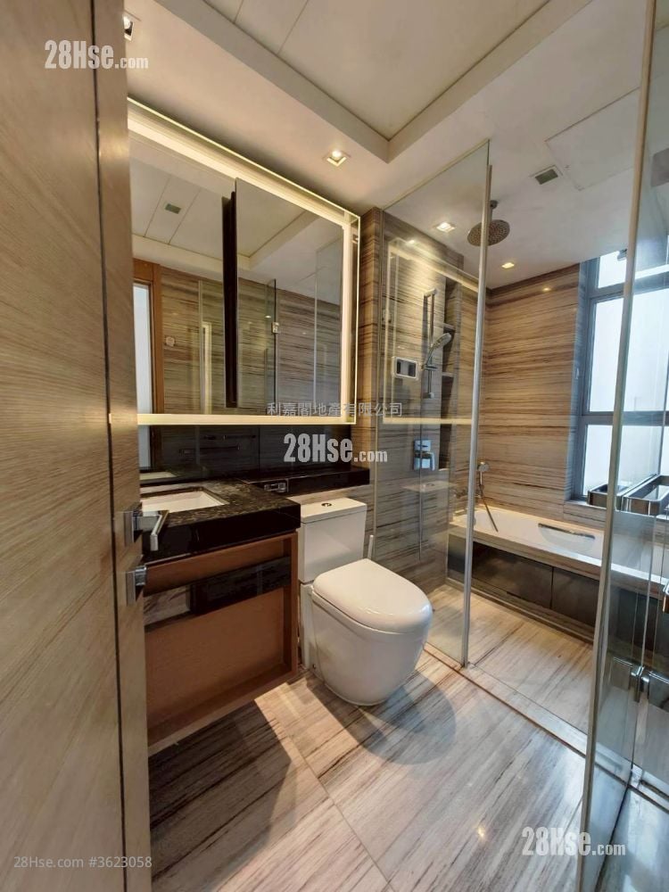 峻峦 售盘 3 房 , 3 浴室 935 平方尺 峻峦 售盘 3 房 , 3 浴室 935 平方尺