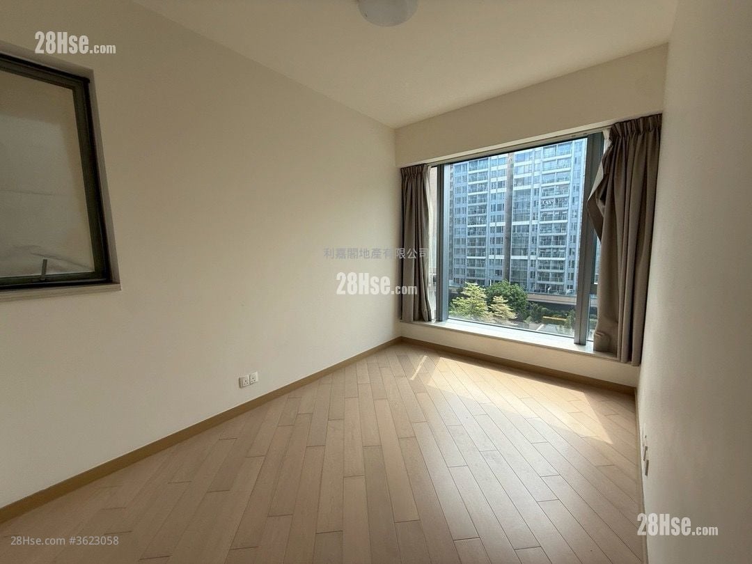 峻峦 售盘 3 房 , 3 浴室 935 平方尺 峻峦 售盘 3 房 , 3 浴室 935 平方尺