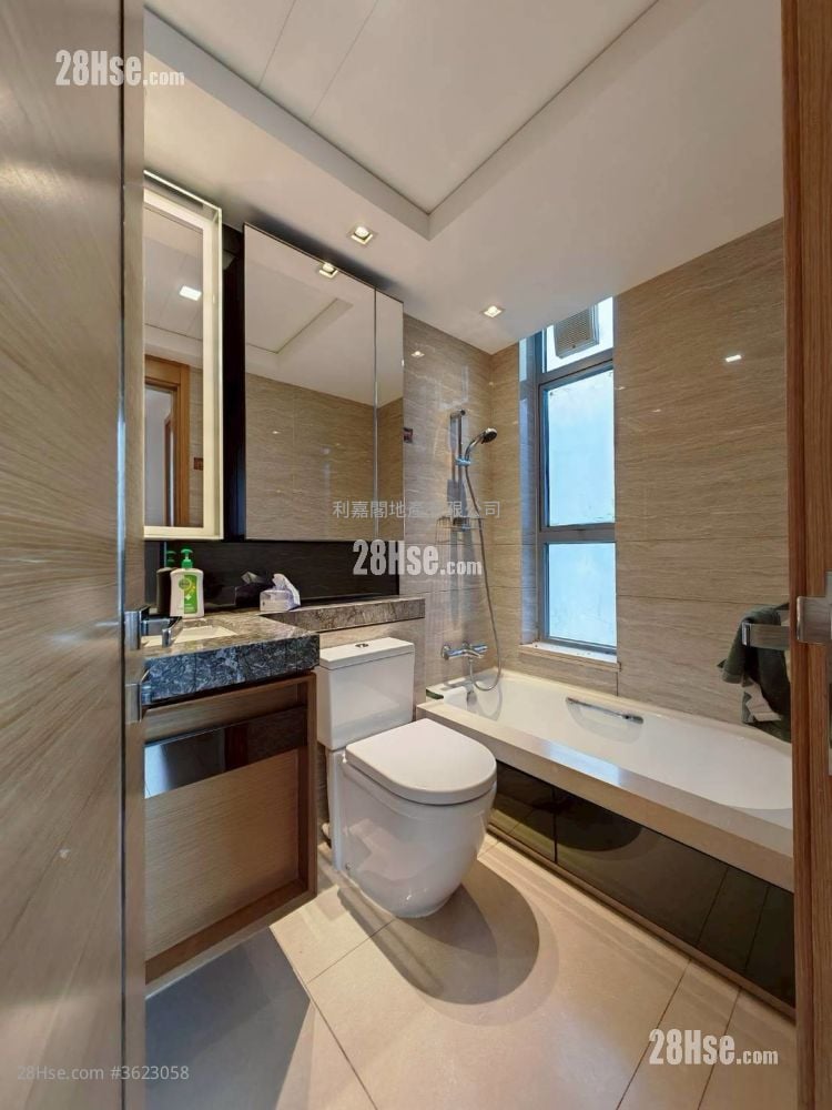 峻峦 售盘 3 房 , 3 浴室 935 平方尺 峻峦 售盘 3 房 , 3 浴室 935 平方尺