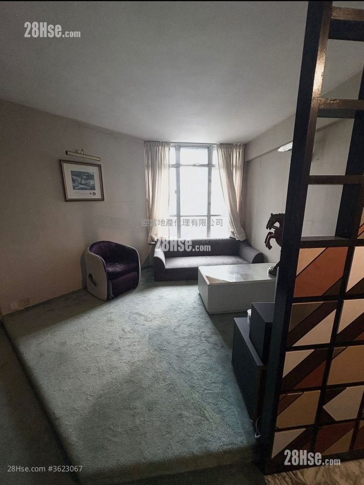 Whampoa Garden Sell 3 Bedrooms , 2 Bathrooms 729 ft² Whampoa Garden Sell 3 Bedrooms , 2 Bathrooms 729 ft²