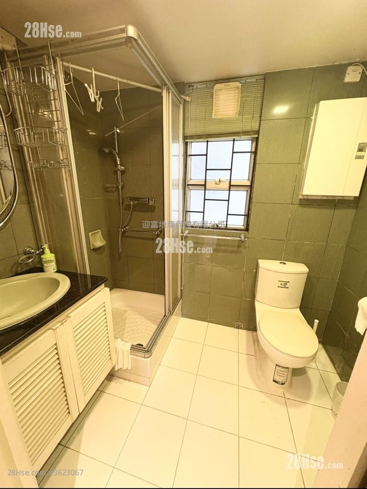 Whampoa Garden Sell 3 Bedrooms , 2 Bathrooms 729 ft² Whampoa Garden Sell 3 Bedrooms , 2 Bathrooms 729 ft²