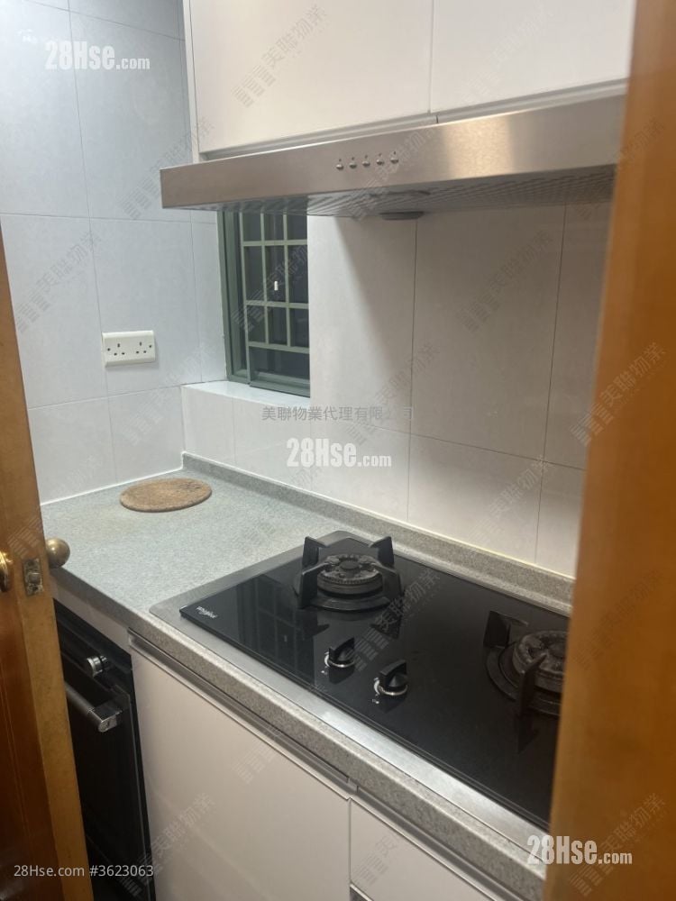 帝柏海灣 租盤 3 房 , 2 浴室 695 平方呎 帝柏海灣 租盤 3 房 , 2 浴室 695 平方呎