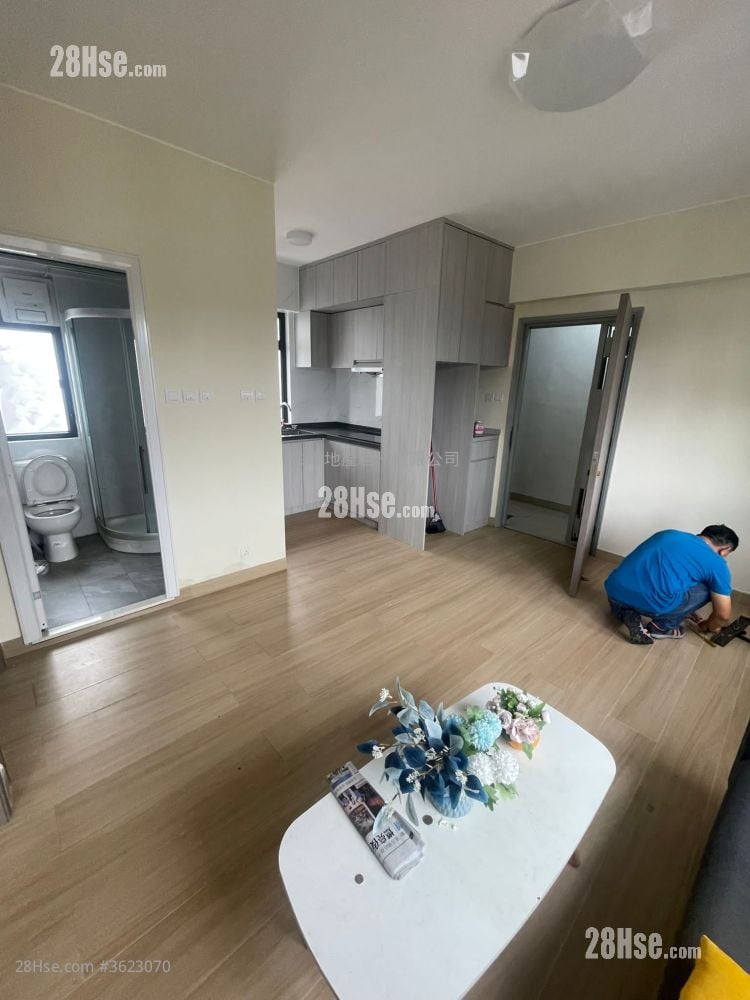 恒隆银行大厦 租盘 2 房 , 1 浴室 440 平方尺 恒隆银行大厦 租盘 2 房 , 1 浴室 440 平方尺